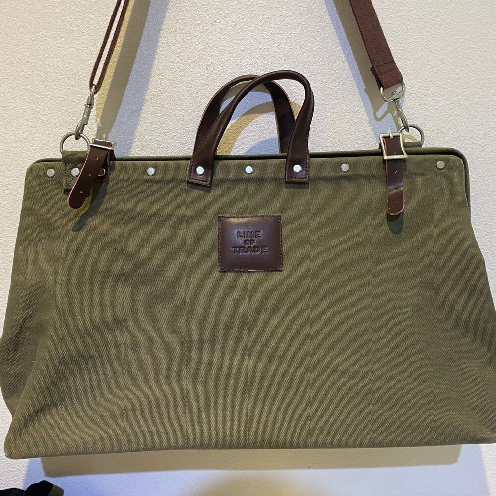 Line Of Trade - Weekender Bag Olive Green Canvas